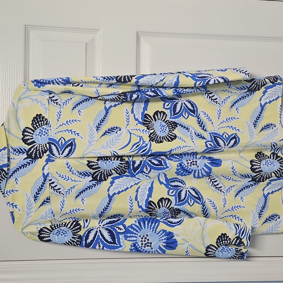 Jude Connally Long Sleeve V-neck Collar Tunic: Blue/Yellow Floral: Size- L - Picture 10 of 15